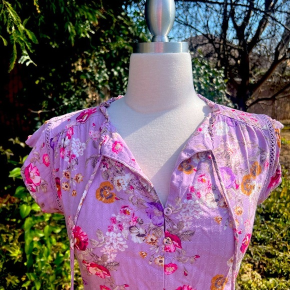 BUFFALO DAVID BITTON 🌻Floral lavender Blouse - Picture 4 of 7